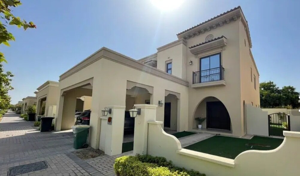 Вилла в Дубае, стоимость аренды 6000$ в месяц или 72000$ в год.