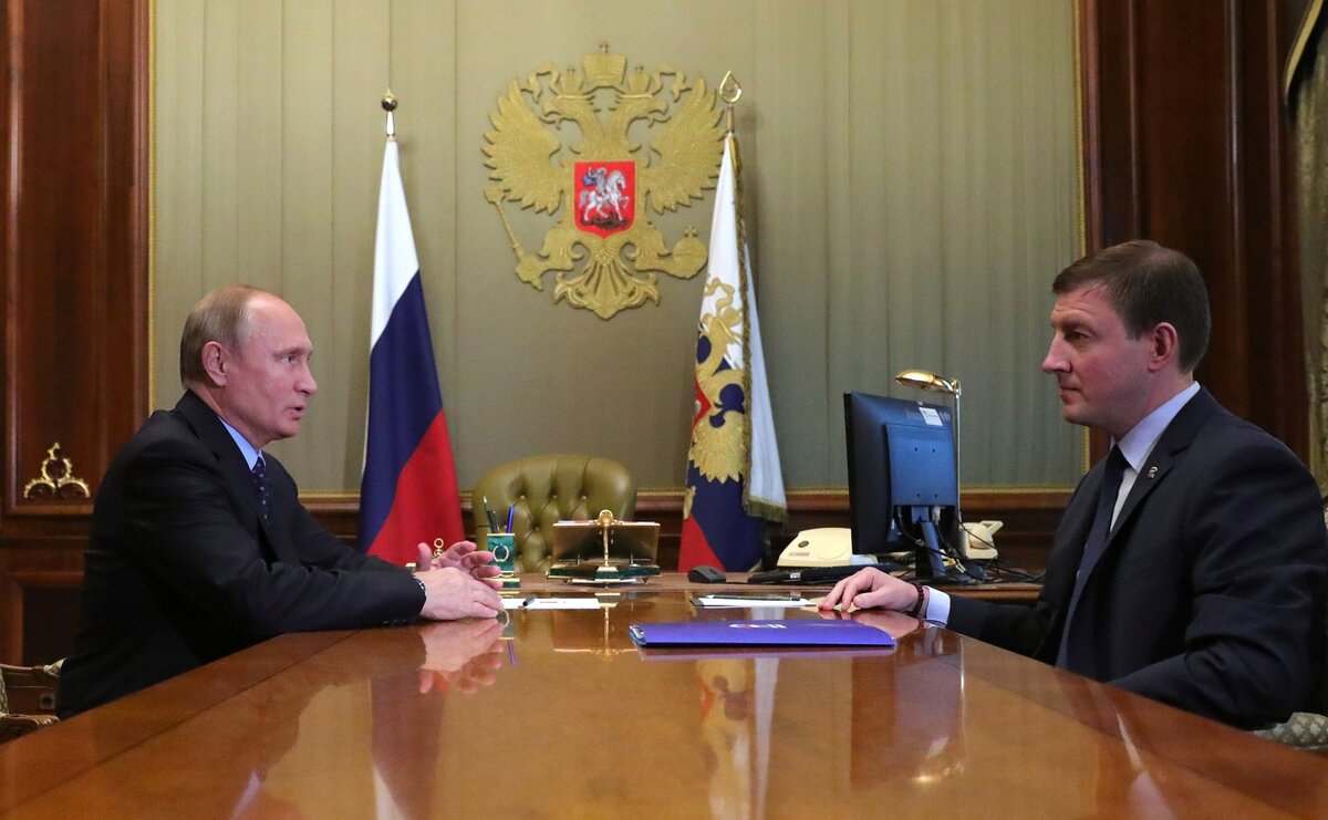 Турчак, наверное, забыл, что обещал, а Путин ему не напомнил. Так и живем. Фото Яндекс.Картинки