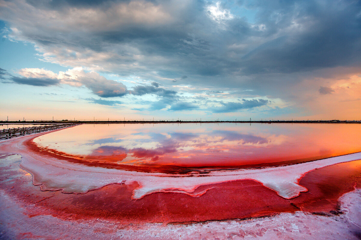 Розовое озеро сиваш