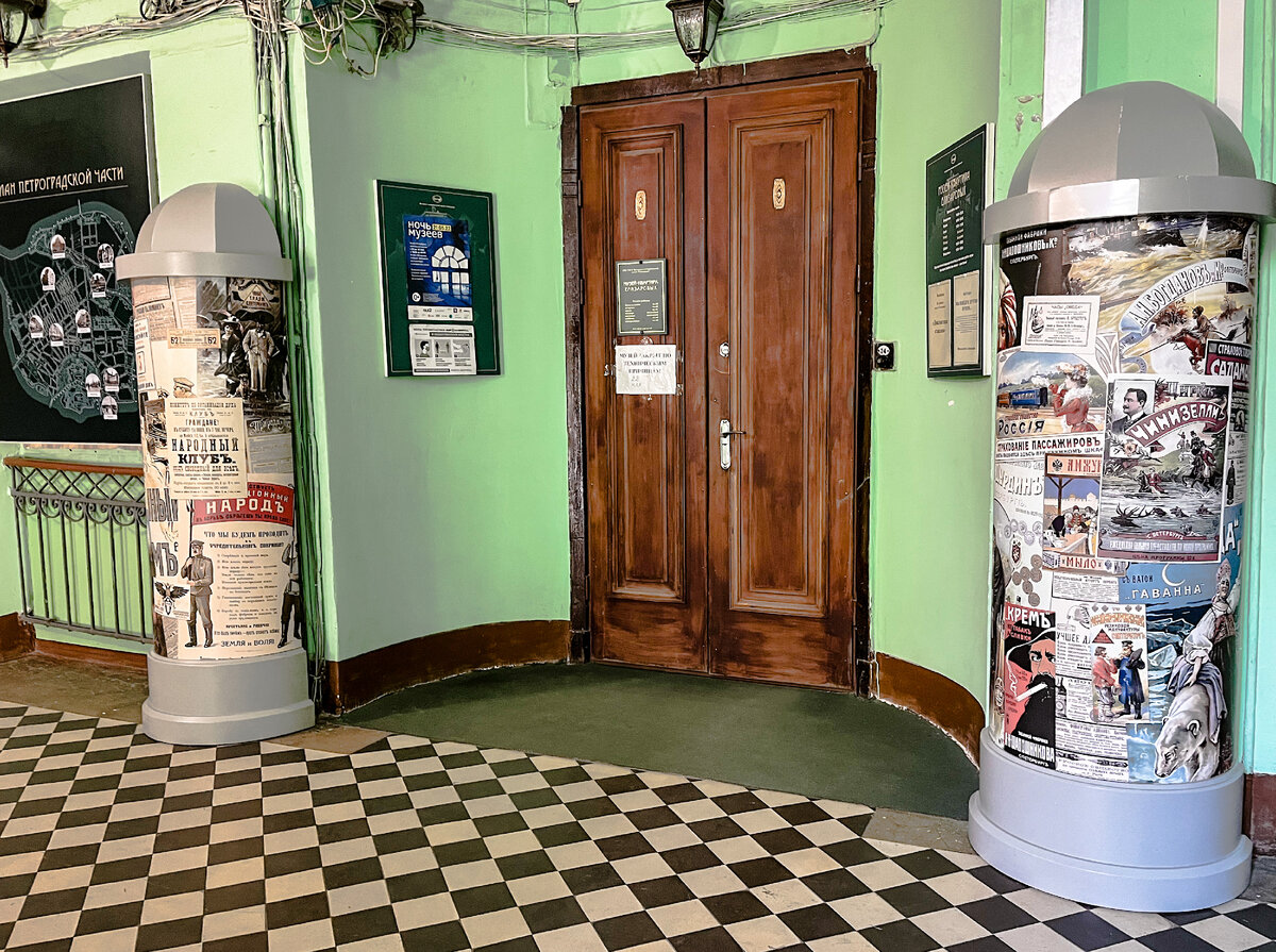 В квартире №24 в доходном доме Эрлиха в течение нескольких месяцев проживали в семье Елизаровых В.И. Ленин и Н. Крупская. Фото автора