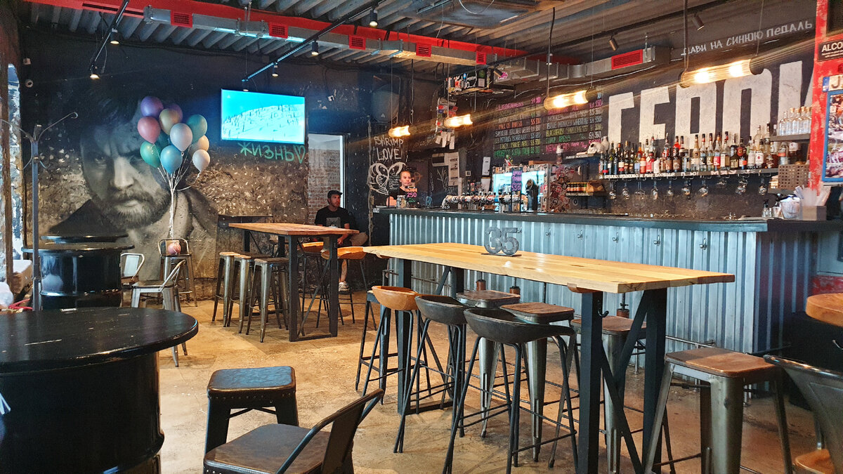 Общий вид ближнего зала