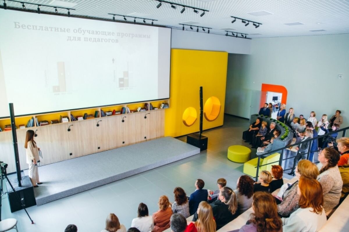    Акционер ВСМПО-АВИСМА Михаил Шелков поддержит педагогов на 200 млн рублей