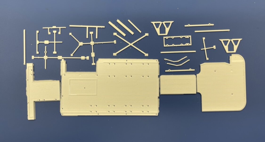 Пример смоляной модели от российской фирмы "Gun Tower Models". Автобус ЛиАЗ 677М в 35-м масштабе. Фото с сайта производителя.