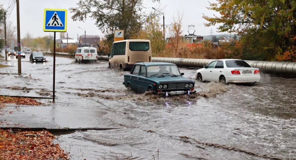 Фото: «Бийский рабочий», «Инцидент Барнаул»