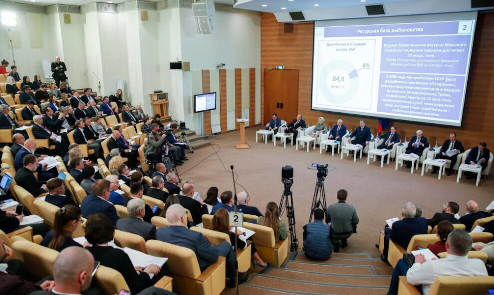    В Госдуме РФ обсудили поправки к закону о рыболовстве