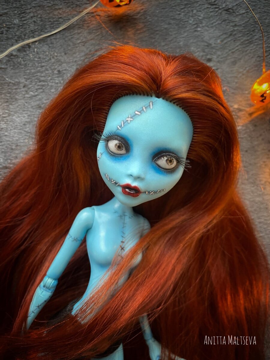 Новое личико куклы. Листай, чтобы увидеть больше фото