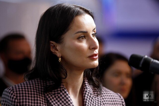    Тина Канделаки Дарья Драй © ИА REGNUM