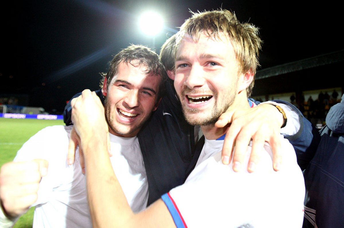    Александр Кержаков и Дмитрий Сычев.