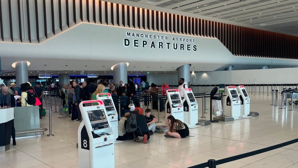 Аэропорт Манчестер