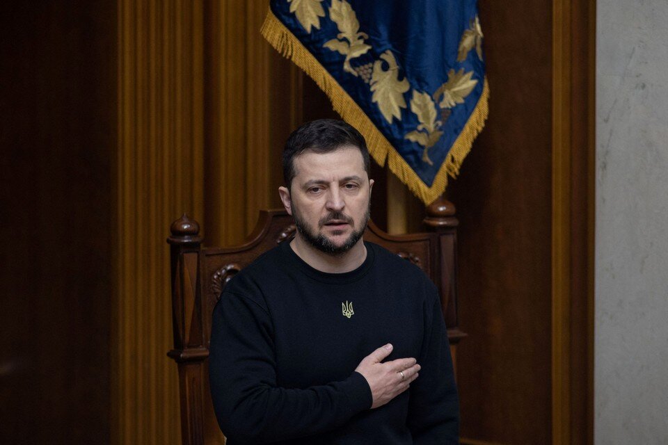     Страны Запала не могут заставить президента Украины Зеленского приступить к диалогу с Россией  REUTERS