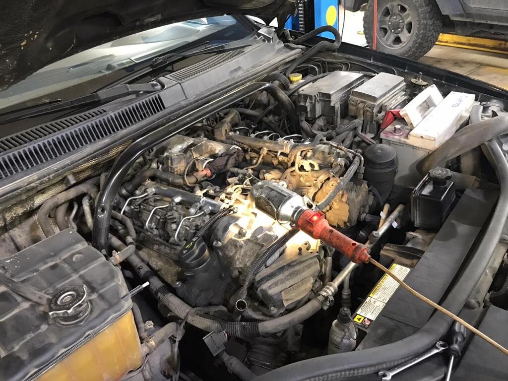 Начинаем разборку джипа