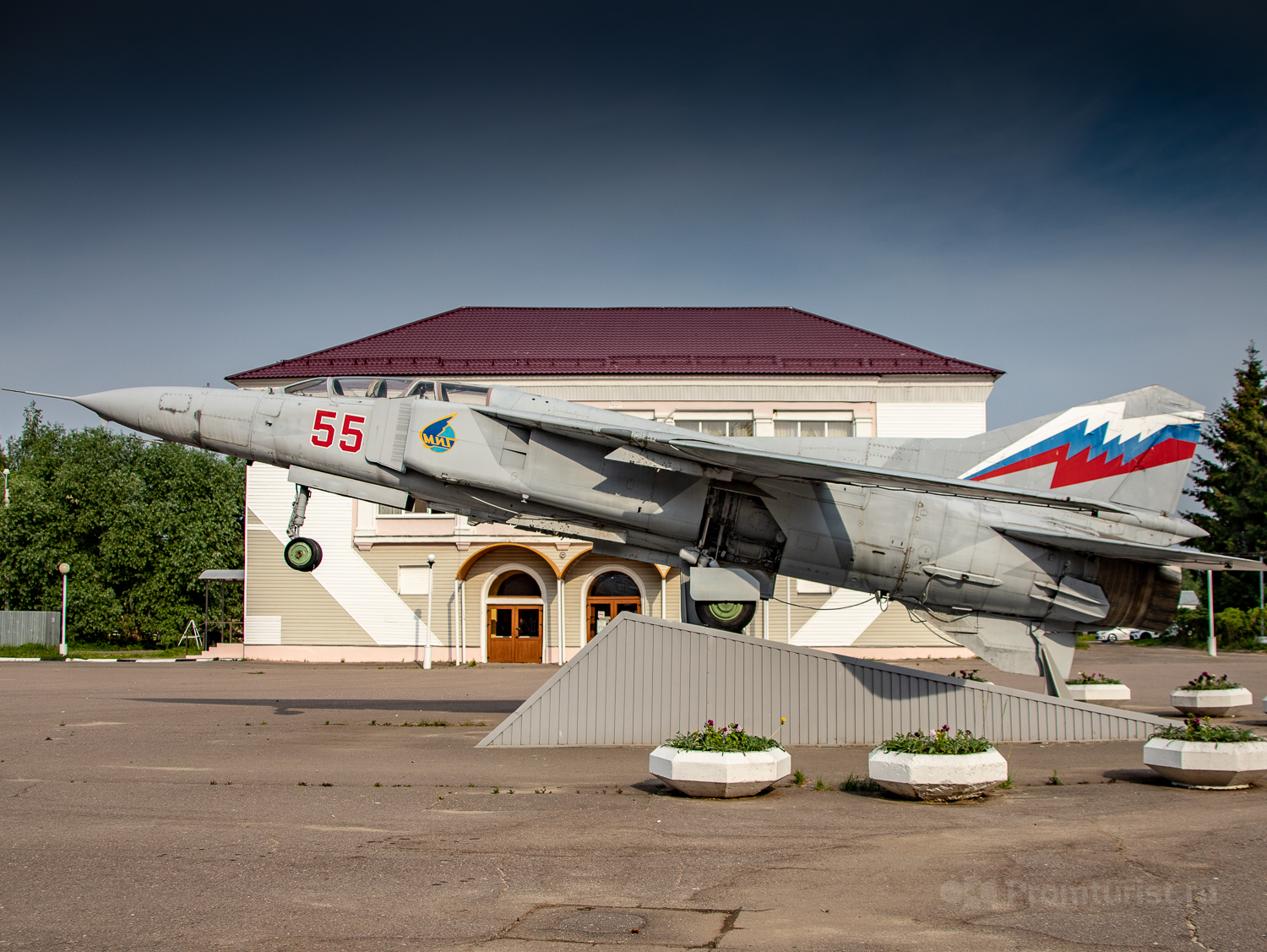 Миг-23. Техники в США были в шоке, когда им приходилось его чинить (запчастей-то нет ) ✈️??1