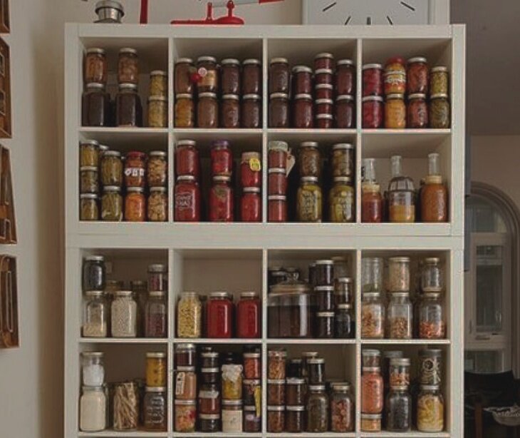 Так хранит банки моя знакомая