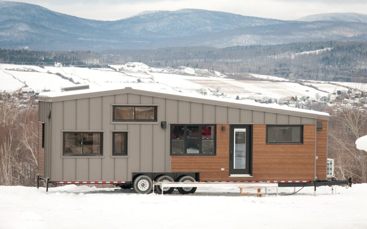Канадская компания Minimaliste специализируется на крошечных домиках серии Noyer, в которых можно с комфортом жить даже при экстремально низких температурах.-2