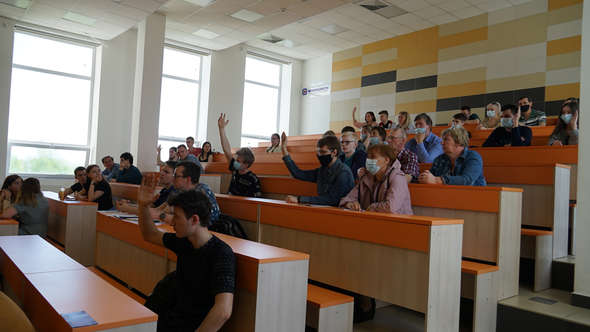 Фото из группы https://vk.com/math_yargu