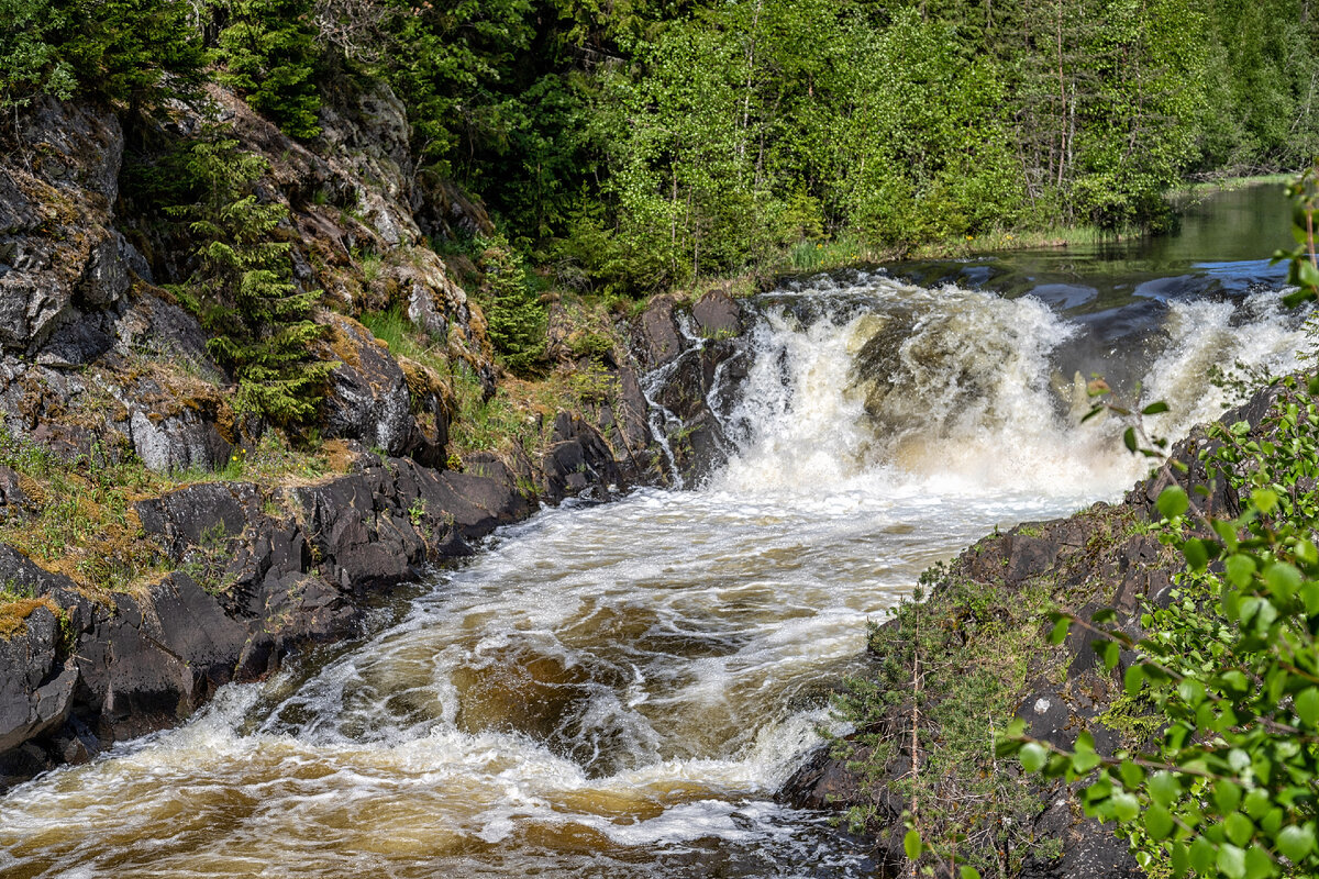 Молочный водопад Карелия