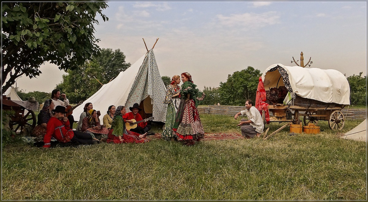 Цыганский табор. Фото из открытых источников.