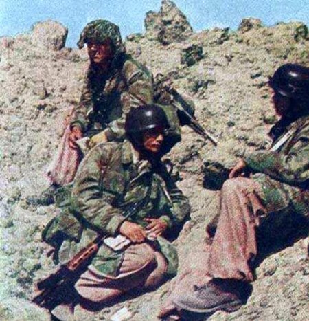 Немецкие десантники, вооружённые FG-42, во время освобождения Муссолини