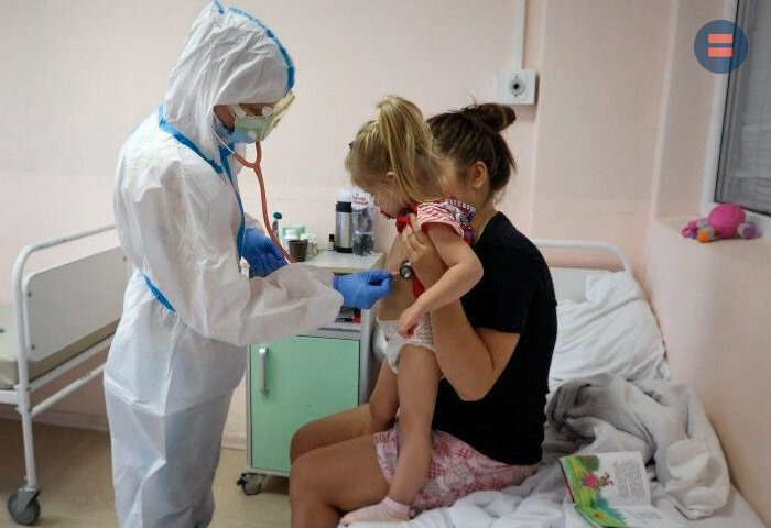 "Омикрон" у детей в большинстве случаев проходит без осложнений