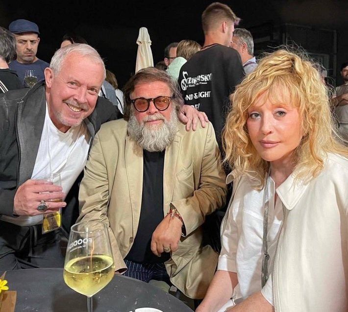 "Поуехавшие" артисты: Андрей Макаревич, Борис Гребенщиков, Алла Пугачева. Источник: твиттер М. Галкина