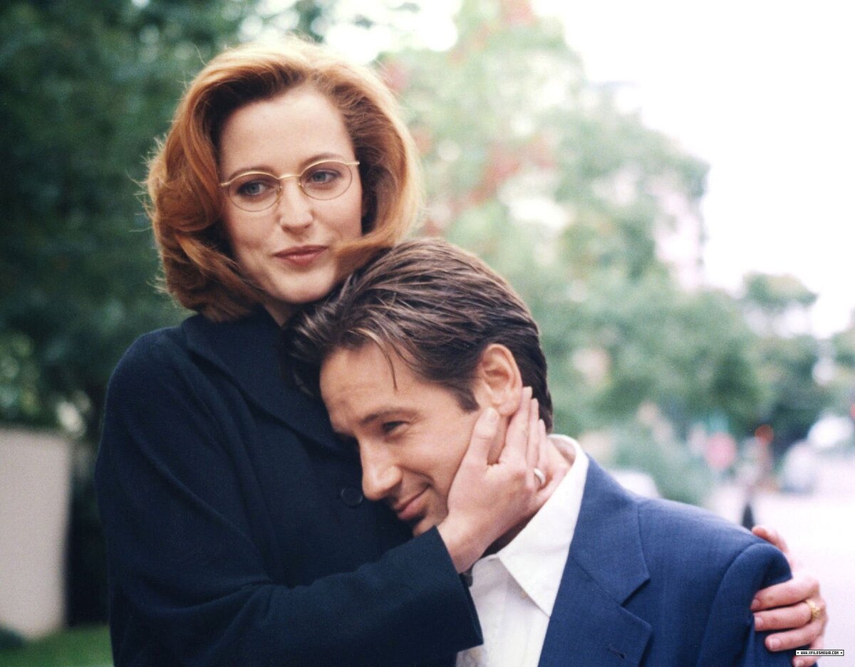 Кадре материал. Dana Scully Birthday. Как обаять.