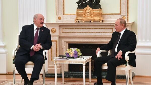    Президент РФ Владимир Путин и президент Белоруссии Александр Лукашенко во время встречи© РИА Новости / Михаил Воскресенский