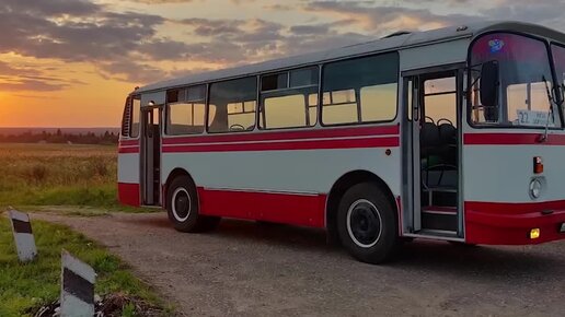 Почему на Советских автобусах ЛАЗ окна ставили вверх ногами