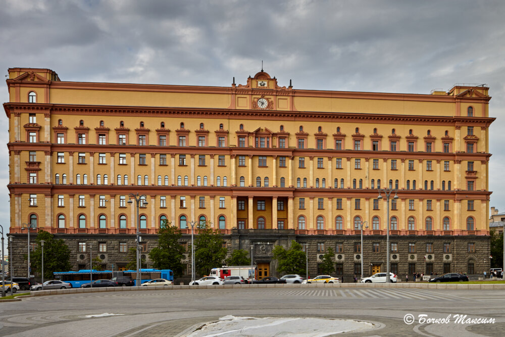 Площадь Дзержинского, ныне Лубянская.