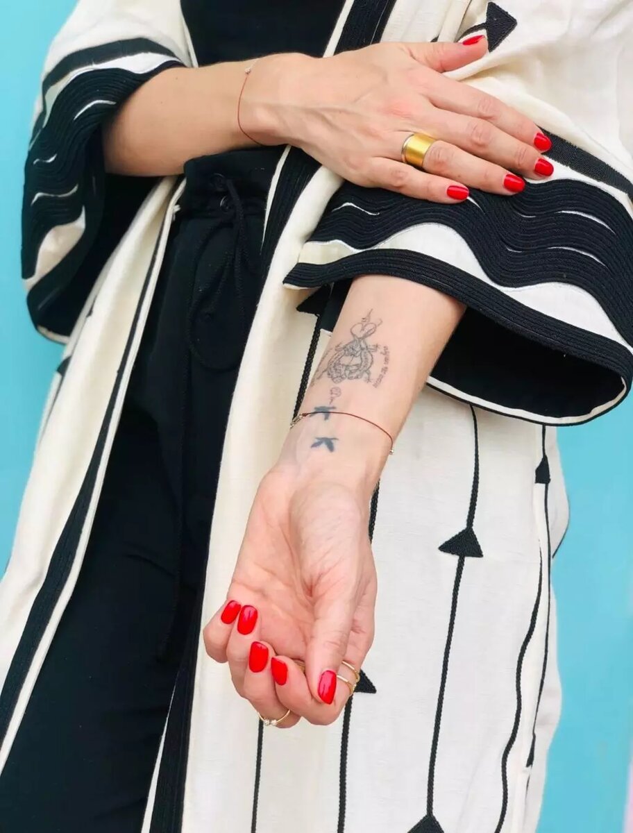 Дочь Елены Кравец набила на теле сразу три новых татуировки: фото | Новости шоу-бизнеса — Гламур