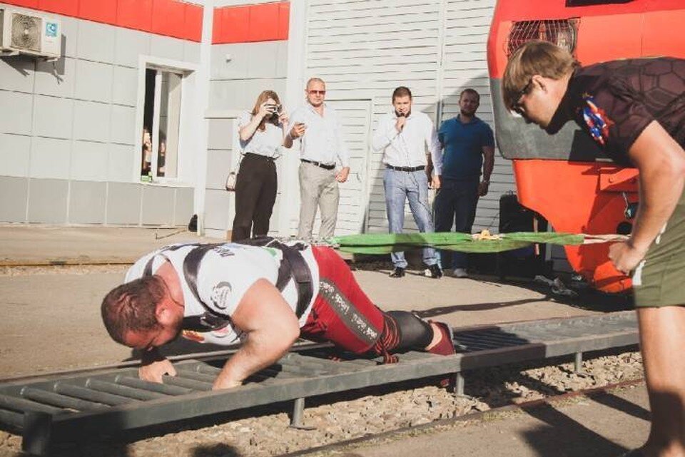     Тимофей Поталов стал самым сильным человеком в мире. Фото: с официальной страницы Тимофея Поталова в "ВК"