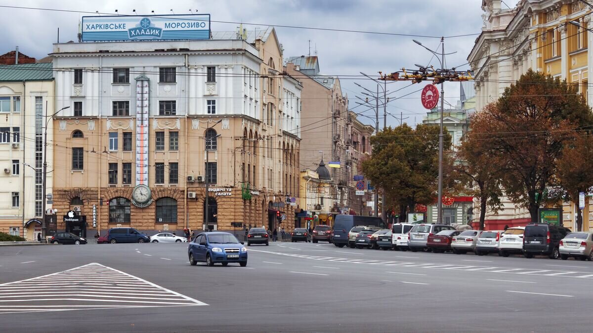   Площадь Конституции в Харькове© Depositphotos / Valirin
