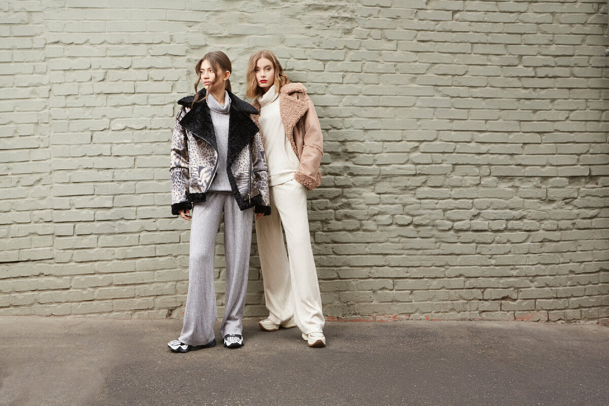 Костюмы из трикотажа LO 