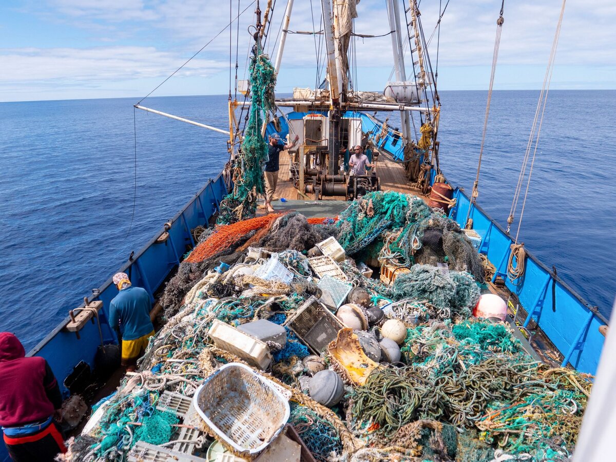 Современные проблемы мирового океана. Тихоокеанская свалка Gyre. Great Pacific Garbage Patch. Мусорное пятно в тихом океане. Тихоокеанский мусороворот.