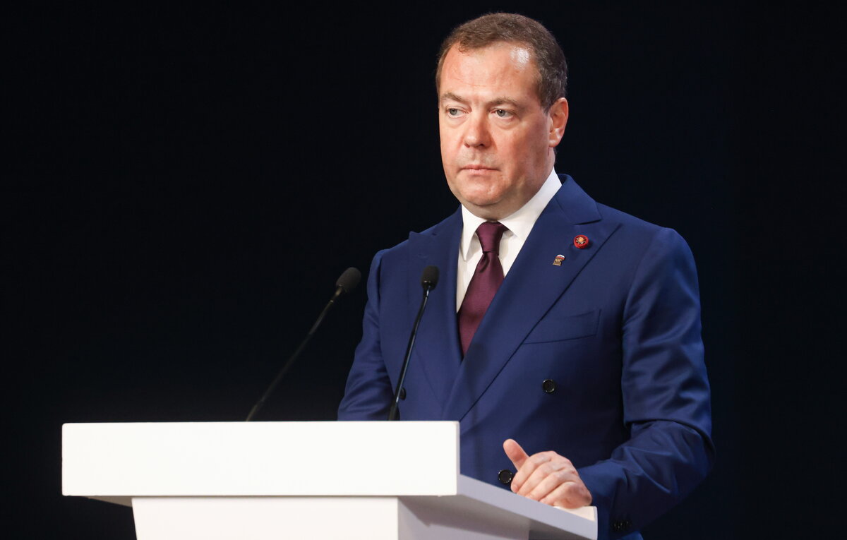    Заместитель председателя Совета безопасности РФ Дмитрий Медведев  Владимир Гердо/ТАСС