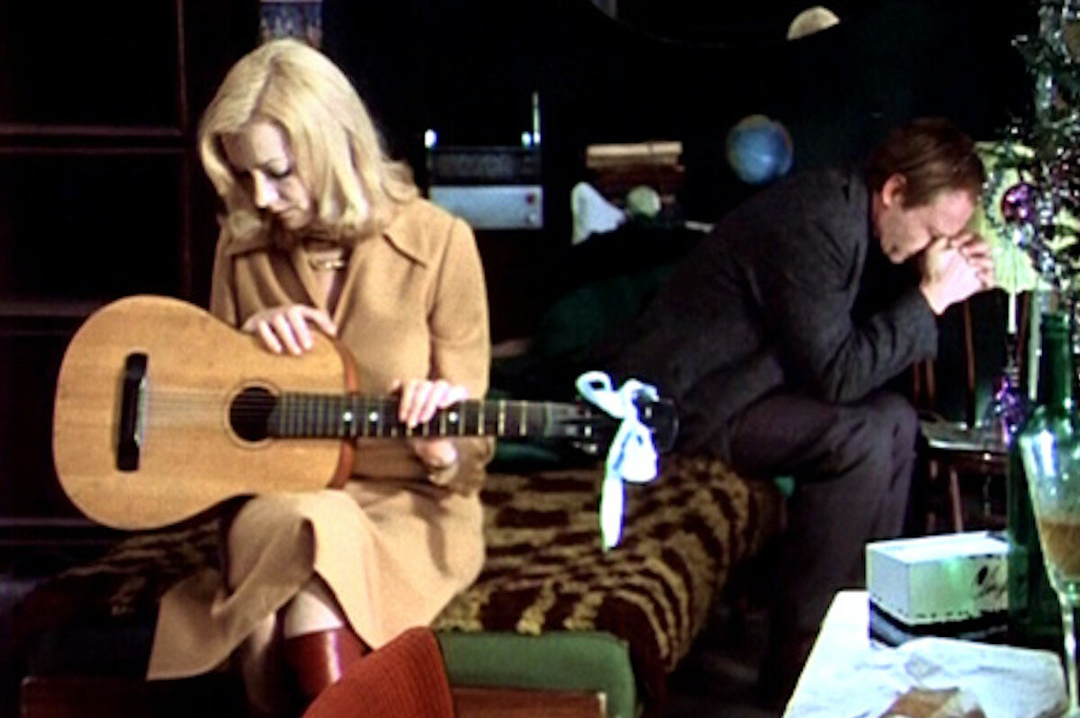 Кадр из к/ф "Ирония судьбы или с легким паром". Из открытых интернет-источников