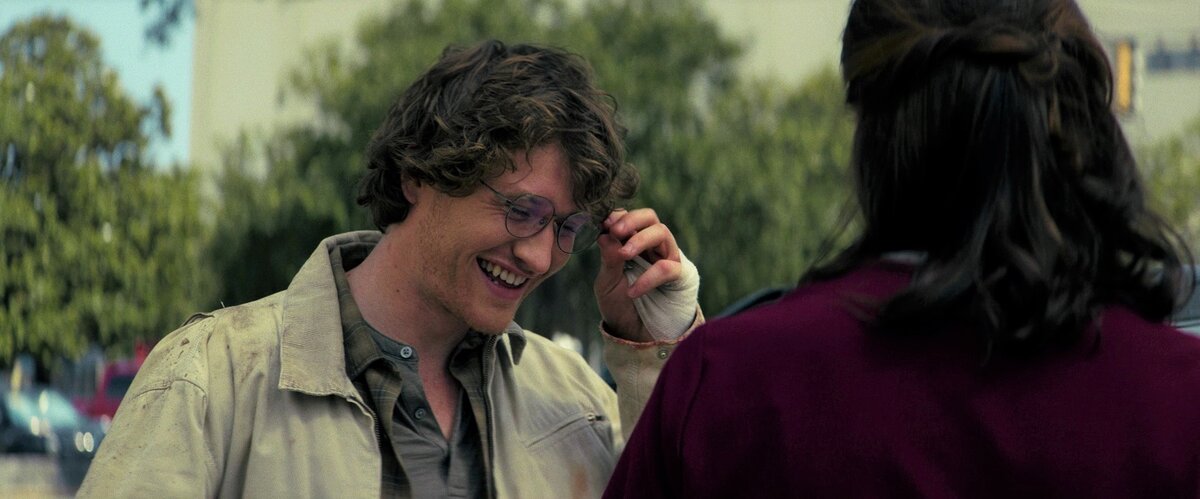 Кадр из к/ф «Хэллоуин заканчивается».