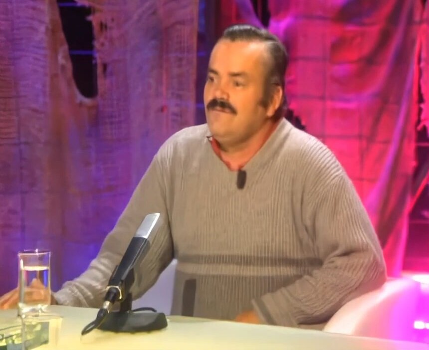 "Уважаемые предприниматели, бизнесмены и просто богатые люди, собравшиеся сегодня в зале. Мною созданы 2 фонда - "Фонд помощи Армии" и "Фонд восстановления Донбасса". Прошу каждого из вас, в кратчайшие сроки, сделать пожертвование в эти 2 фонда! При выходе из зала, вам дадут реквизиты этих фондов. Отказаться от пожертвований нельзя, на днях будет принят закон, уклонистов-олигахов будут привлекать к ответственности, вплоть до уголовной, за отказ от пожертвований. Спасибо за внимание,  надеюсь все меня услышали"