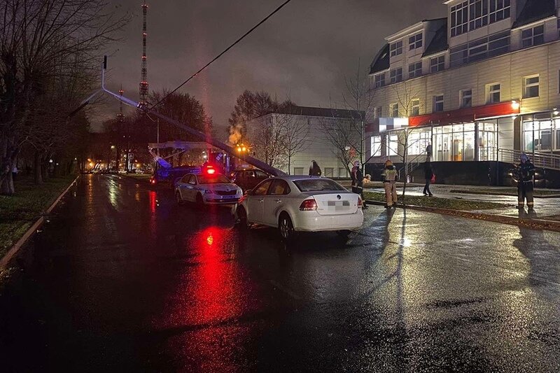    ДТП случилось вечером 26 октября напротив дома № 1а.