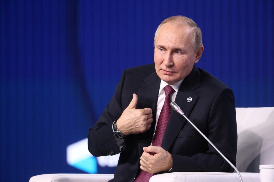     Владимир Путин  REUTERS