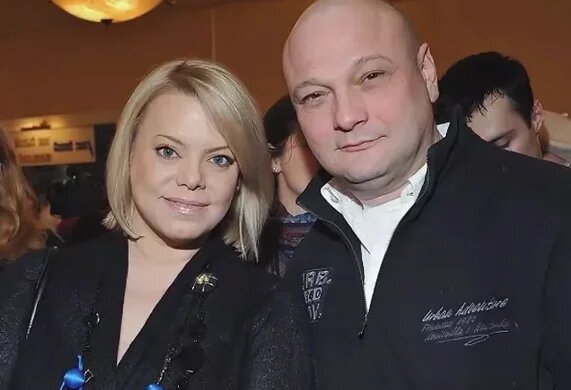 Был 25 лет с Яной Поплавской, а теперь у него новая молодая жена". Сергей  Гинзбург | Черешня о звездах | Дзен