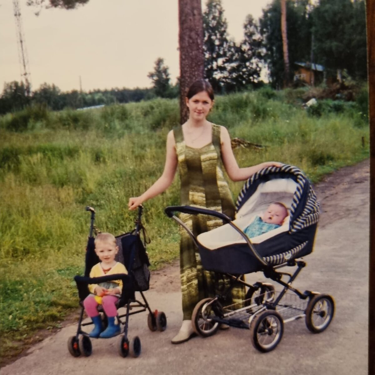 Феденька и Женечка совсем малыши. Я мама 2х детишек