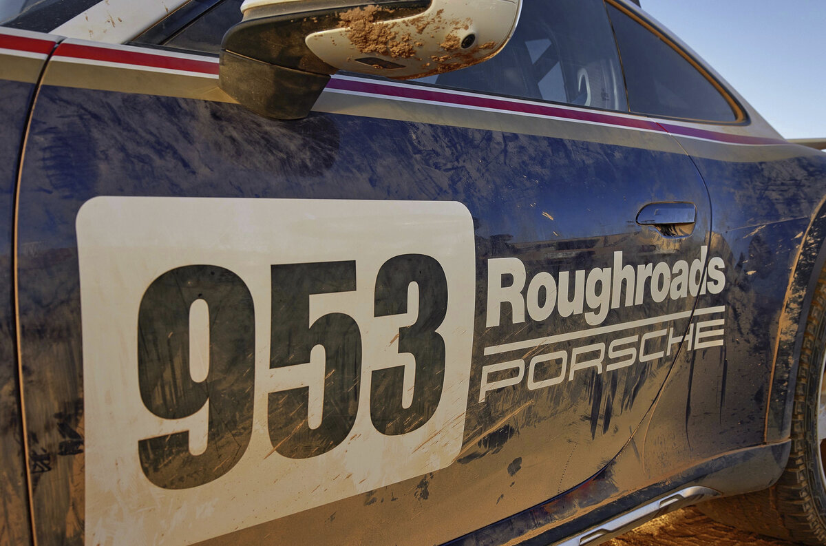    Porsche 911 Dakar