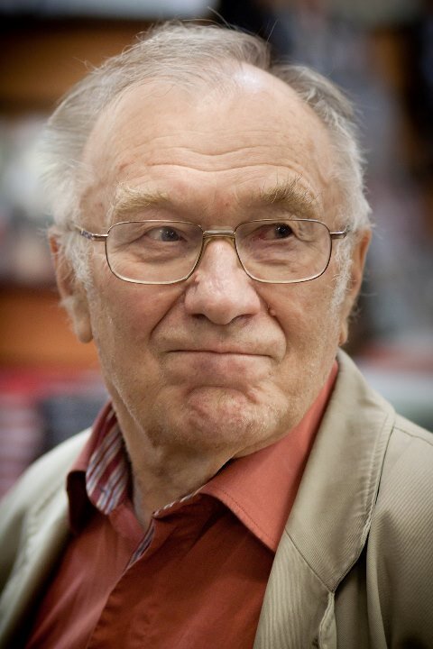 Станислав Юрьевич Куняев (род. 27 ноября 1932, Калуга) - поэт, главный редактор  журнала «Наш современник» (с 1989 года).