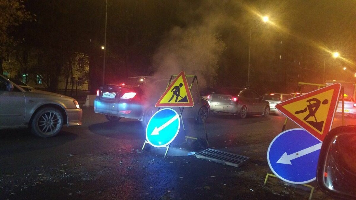     Пробки на Сормовском повороте, спровоцированные ремонтными работами, не закончатся раньше января 2023 года. Об этом NewsNN узнал в пресс-службе АО «Нижегородский водоканал».