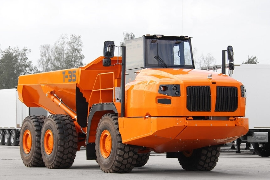 Шарнирно сочлененный самосвал volvo