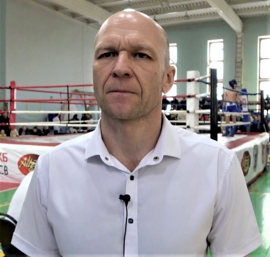 Алексей Чугунов📷     В Волжском прошли первые в сезоне соревнования по кикбоксингу
