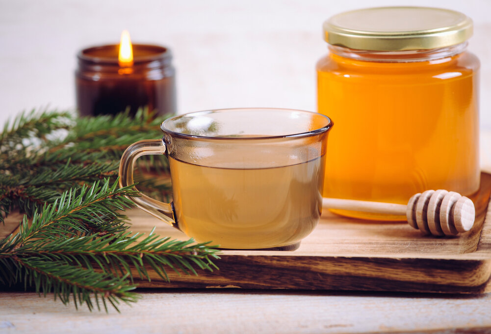    Мед хорошо снимает воспаление и боль в горле