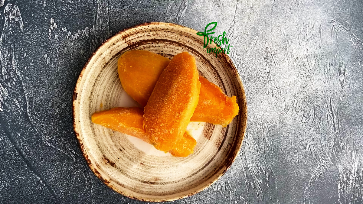  А вот так выглядят замороженные дольки - ждать разморозки не обязательно, можно есть как супер натуральное мороженое - без сахара, консервантов и химии