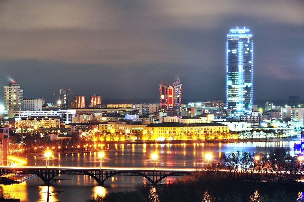 Вечерний Екатеринбург. Фото из твиттера.