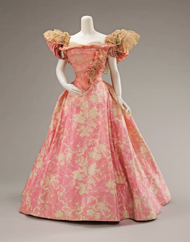 Бальные платья в 19 век